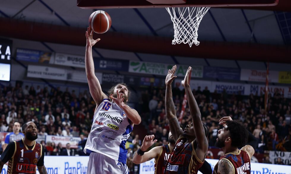 Il 16ª derby Nutribullet Treviso Basket - Umana Reyer Venezia domenica alle 17.00 (live su LBATV). l'ex Chillo è alla presenza numero 200 in Serie A