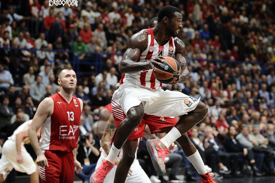 EA7 Emporio Armani, il nuovo pivot è Patric Young