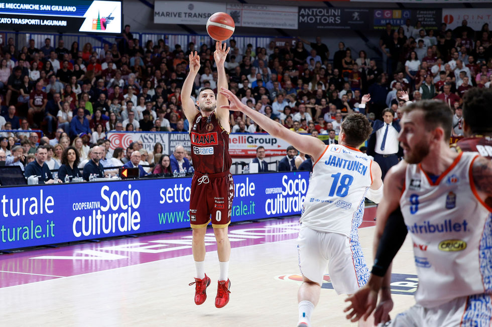 L’Umana Reyer Venezia supera al Taliercio la NutriBullet Treviso grazie a Spissu e Watt