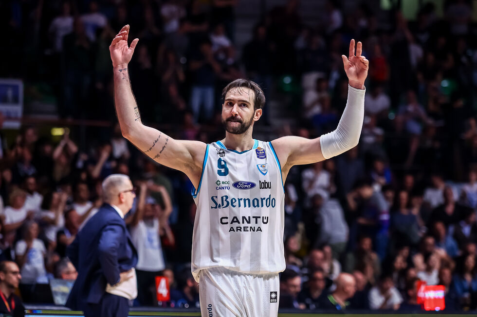 Acqua S.Bernardo Cantù, Riccardo Moraschini suona la carica: "La salvezza dipende solo da noi"