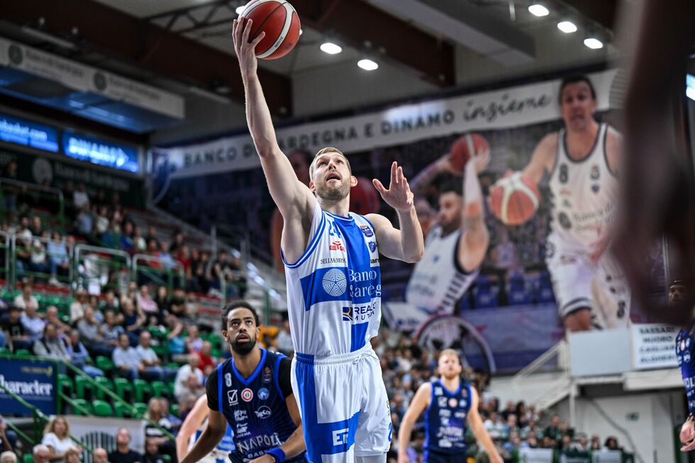 Germani Brescia - Banco di Sardegna Sassari domenica alle 16.30 (live su DAZN), Michal Sokolowski alla presenza numero 100 in Serie A