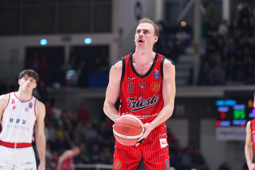 Pallacanestro Trieste, la carica di capitan Deangeli: "Contro Trento e Tenerife abbiamo tutti dimostrato la nostra voglia di lottare"