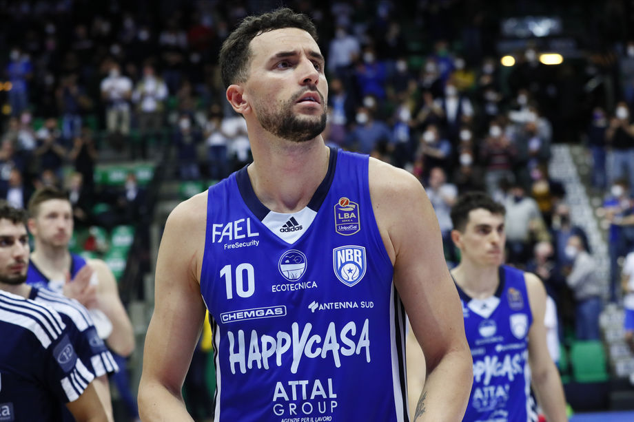 Happy Casa Brindisi, Raphael Gaspardo esercita la clausola di uscita dal contratto