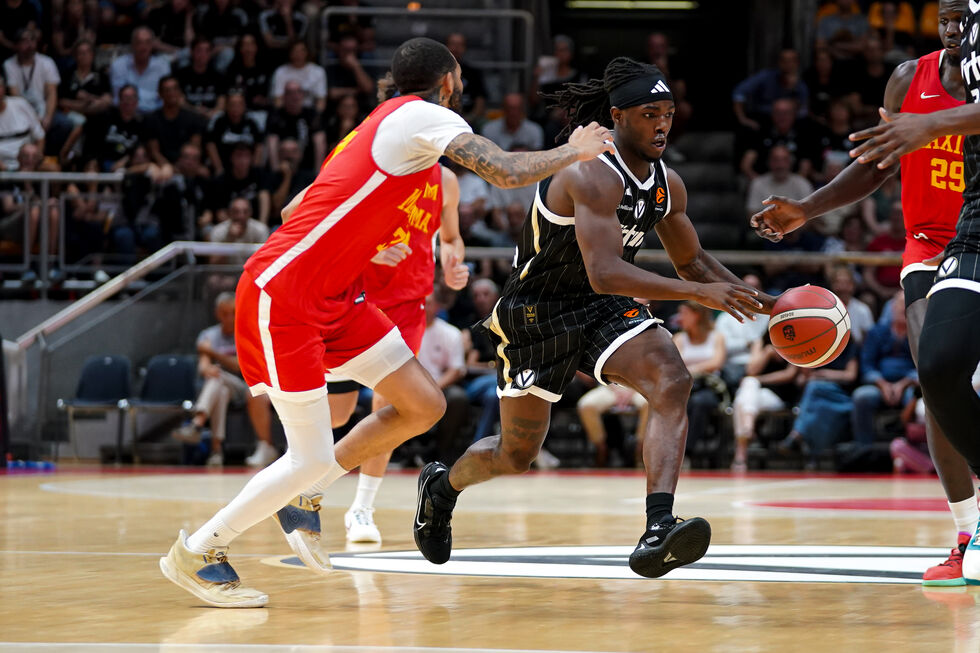 La Virtus Bologna chiude la sua preseason con una vittoria per 97-80 contro la Maxima Roma