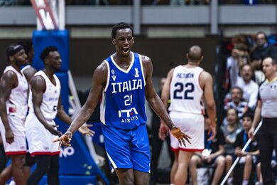 Ý Thắng Anh 84-75: Niang Tỏa Sáng, Azzurri Dẫn Đầu Bảng D World Cup 2027