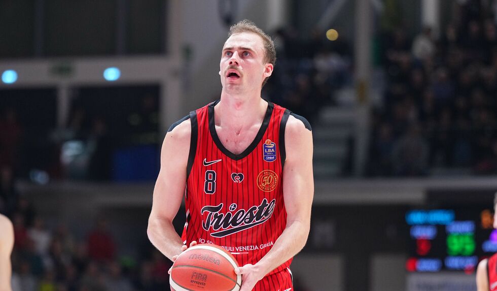 Pallacanestro Trieste, ufficiale il rinnovo di capitan Lodovico Deangeli