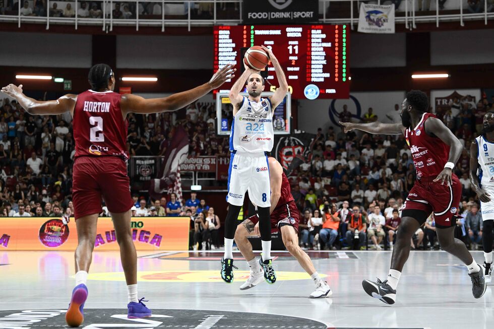 La Germani Brescia conquista anche Gara 2 sul campo della Trapani Shark guidata da Della Valle e Ndour
