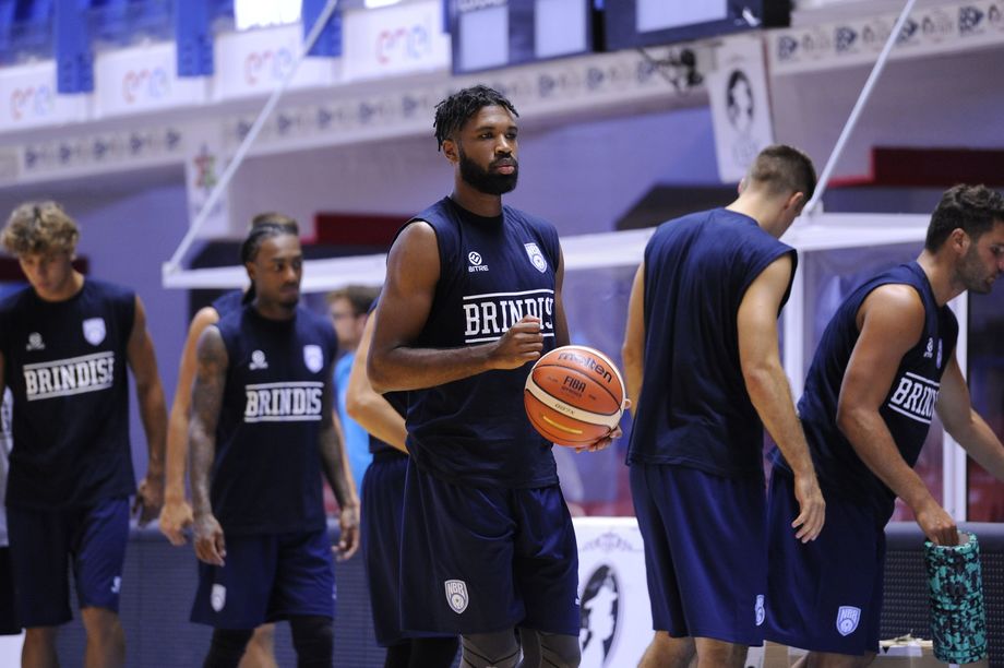 Il raduno della New Basket Brindisi