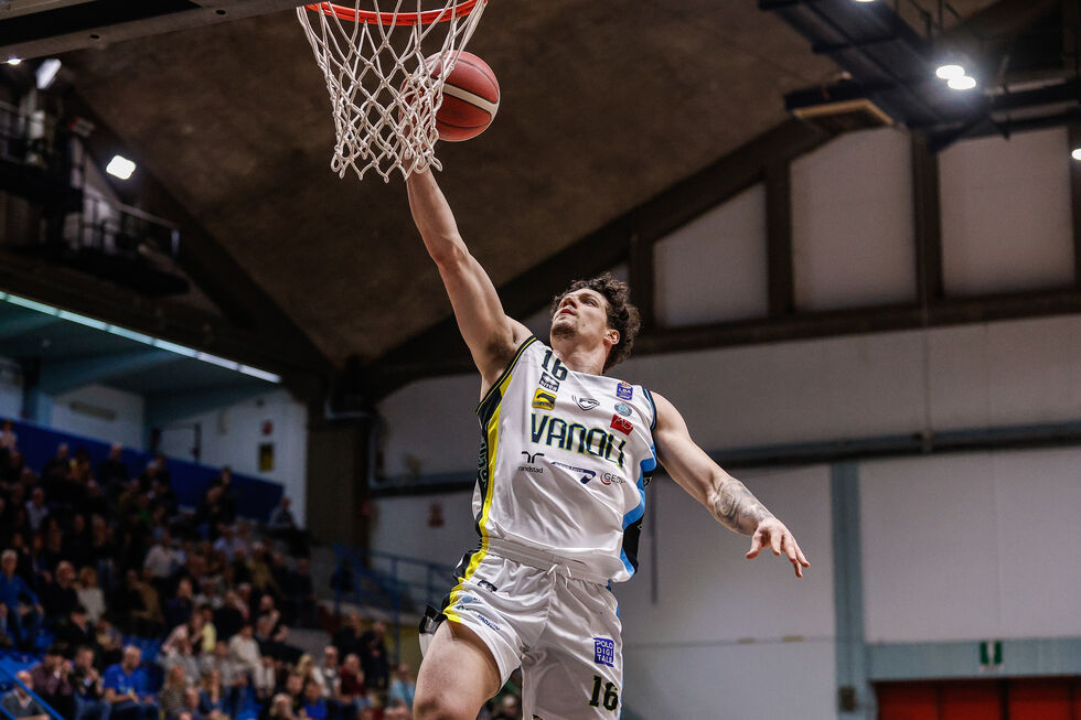 Vanoli Basket Cremona, Giovanni Veronesi si racconta: "Stagione della consacrazione? Direi di sì. Come voto un 8, alla mia personale un 7/7.5"