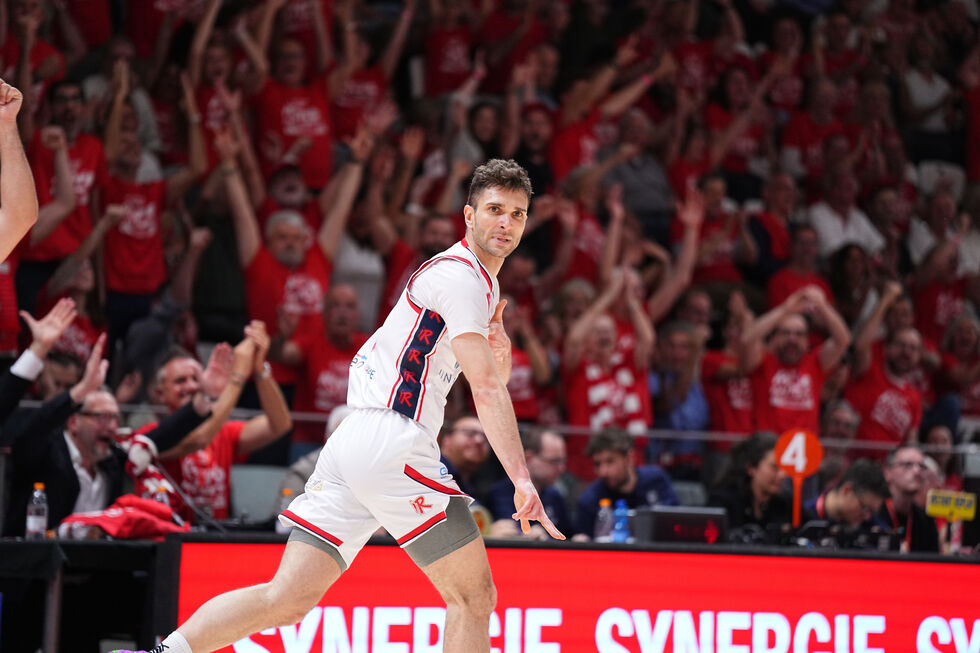 UNA Hotels Reggio Emilia, Rossato è il sesto giocatore nella storia a realizzare almeno 6 triple senza errori in una gara dei playoff