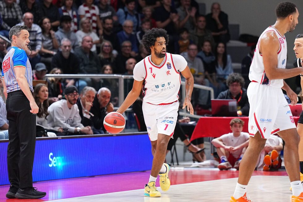 UNA Hotels Reggio Emilia - Openjobmetis Varese domenica alle 18.00 (live su LBATV), 56° scontro tra le squadre