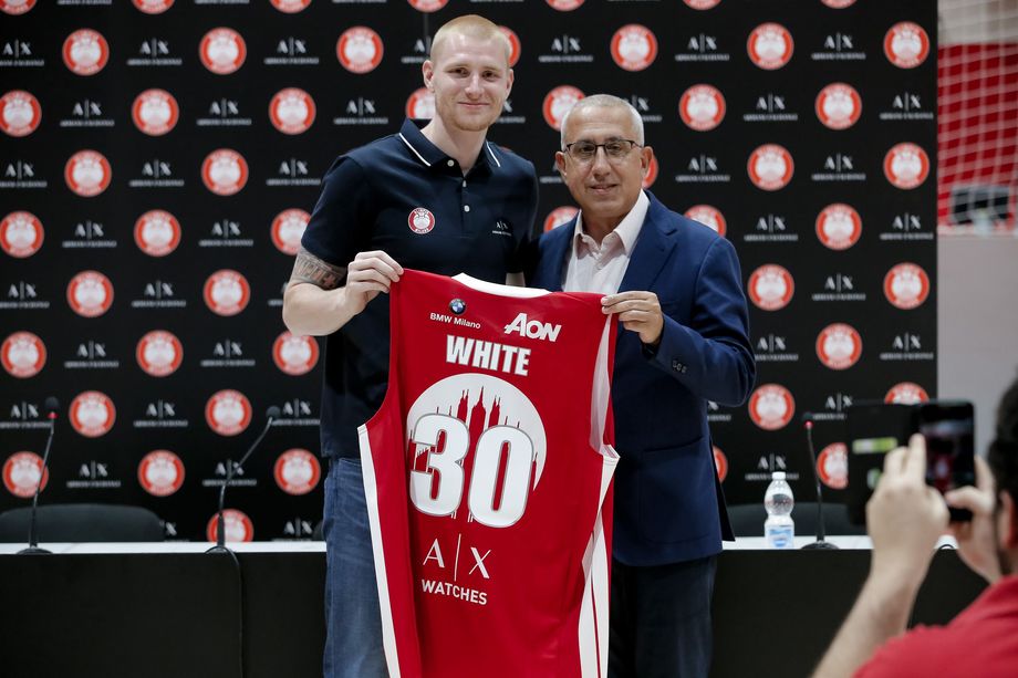 L'Olimpia Milano presenta Aaron White: 'Chi lavora di più ha più chance di vincere, ecco la mentalità giusta'