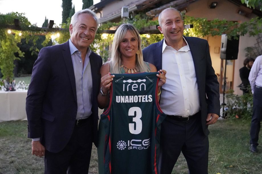 Pallacanestro Reggiana, ufficiale il rinnovo del main sponsor UNAHOTELS