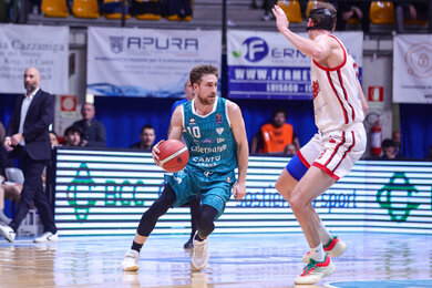 Cantù Tìm Thấy Sự Liên Tục Trên Sân Nhà: Chia Sẻ Của De Nicolao Về Chiến Thắng