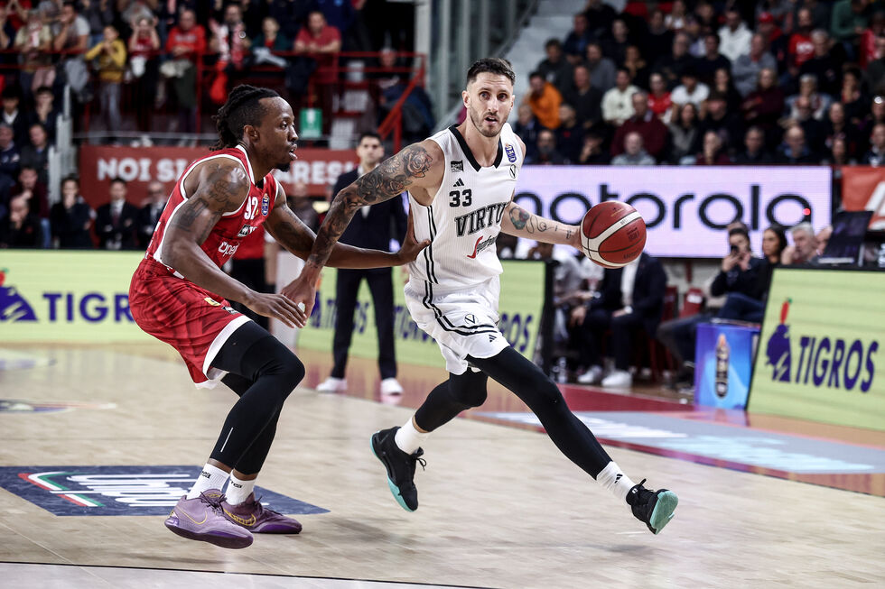 Virtus Segafredo Bologna - Banco di Sardegna Sassari (domenica alle 20.00, live su DAZN), 31° scontro tra le squadre