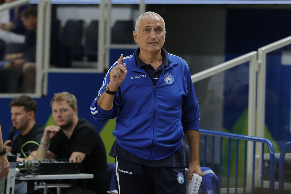 GeVi Napoli, esonerato Maurizio Buscaglia e panchina affidata a Cesare Pancotto