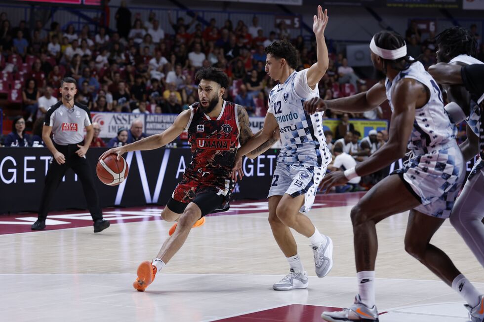 L'Umana Reyer Venezia si impone 103-80 contro l'Acqua S.Bernardo Cantù in amichevole al Taliercio