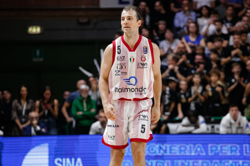 Napoli Basket, ufficiale il colpo Kevin Pangos