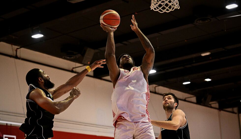 L'Armani Olimpia Milano vince in rimonta per 76-75 lo scrimmage contro la Tezenis Verona