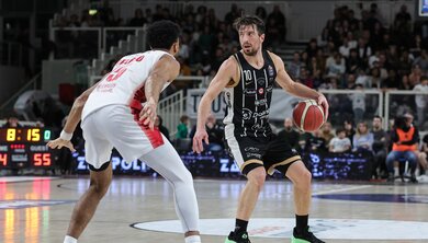 Toto Forray chia sẻ mục tiêu cuối mùa giải trên Podcastelli