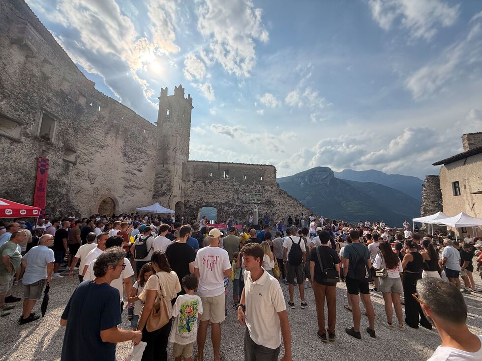 To The Tower 2026 è un successo straordinario: Castel Beseno fa il pieno d'energia, Munir KNT è il re delle schiacciate!