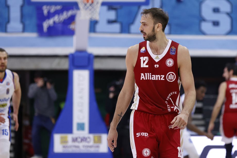 L'Allianz Trieste esce dal contratto con Marcos Delia