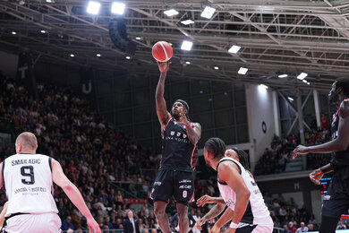 Tổng hợp kết quả Serie A 2026: Reggio Emilia gây sốc, cơ hội vòng loại World Cup 2026 châu Âu nóng bỏng