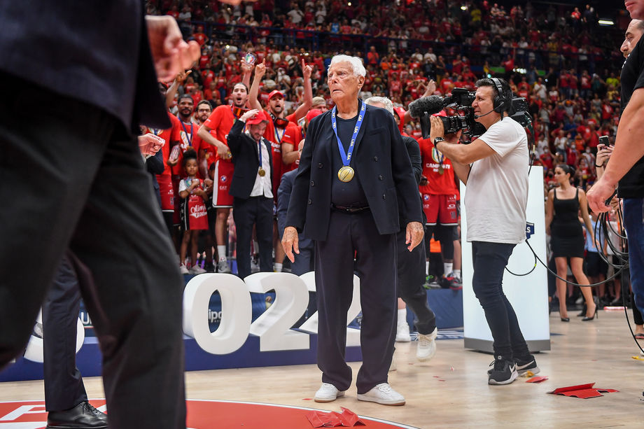 Giorgio Armani e lo scudetto dell'Olimpia Milano: “È stata una gioia purissima, la felicità nel vedere il grande impegno ricompensato”