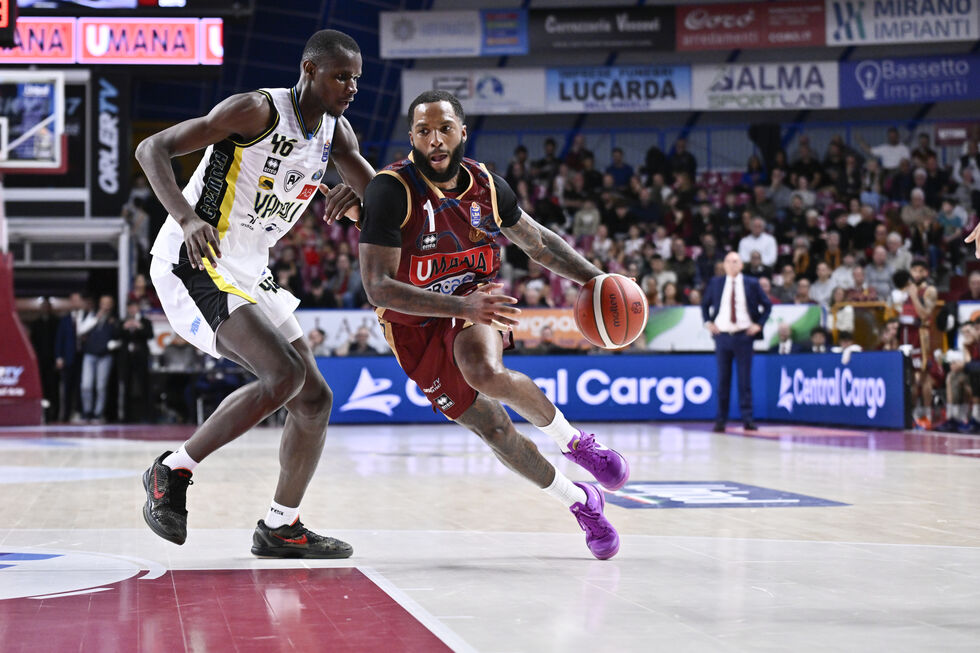 Eurocup: il Bahcesehir Istanbul batte l'Umana Reyer Venezia per 93-74