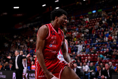 Armoni Brooks giành MVP và tuyên bố cùng Olimpia Milano săn Scudetto