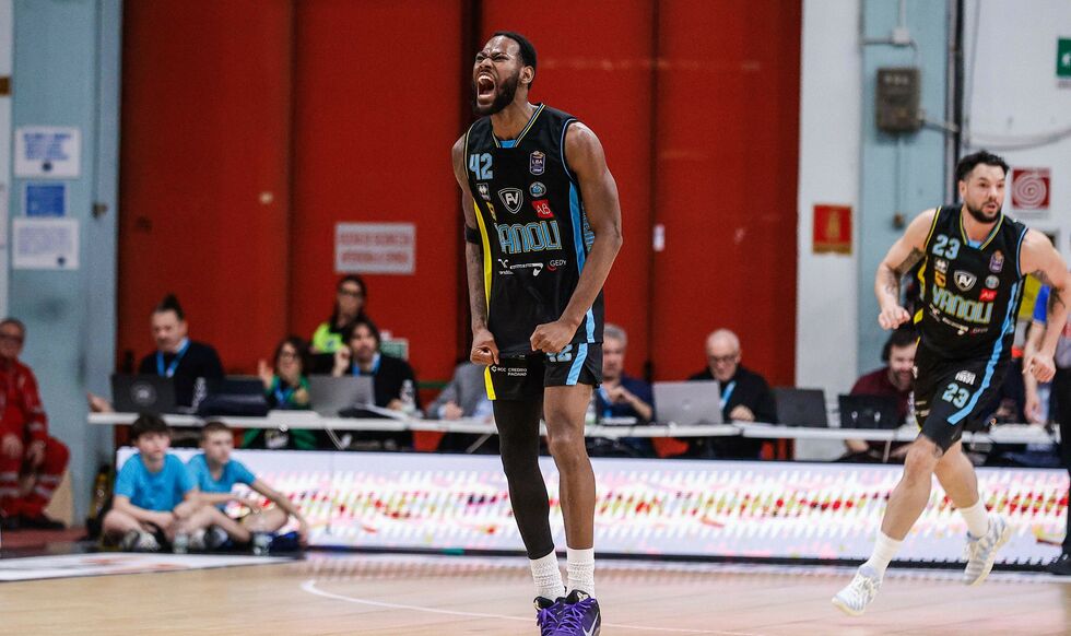 I 34 punti di Aljami Durham sono la seconda miglior prova nella storia della Vanoli Basket Cremona