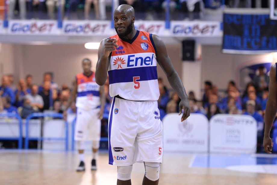 Grissin Bon, ufficiale l'arrivo di Delroy James 