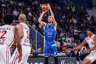 Gara 2: Brescia thắng 85-79, san bằng 1-1 trước Milano