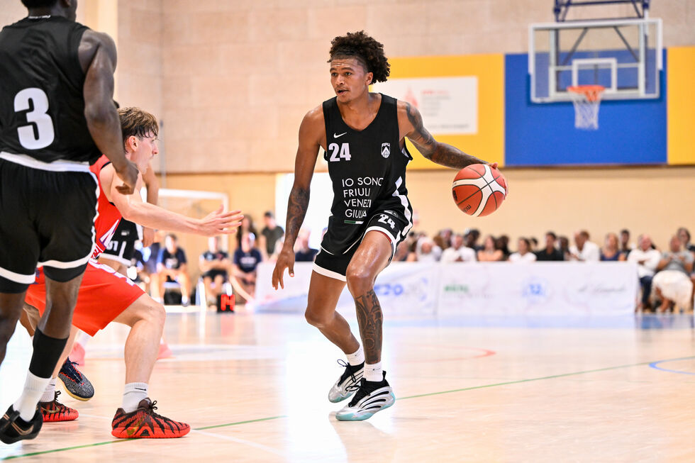 L’APU Old Wild West Udine vince a Istrana contro la Nutribullet Treviso Basket (84-72)