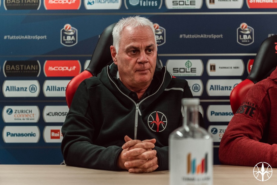 Allianz Pallacanestro Trieste rilancia l'accordo con coach Dalmasson
