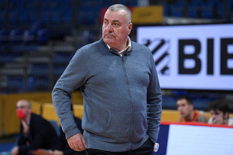 Jasmin Repesa è il nuovo coach della Carpegna Prosciutto Pesaro. Costa: "È l'allenatore giusto per i nostri obiettivi"