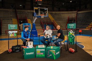 Guglielmo Caruso: 'Giấc mơ của tôi là cùng Napoli giành chiến thắng quan trọng'