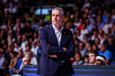 HLV Kastritis tự hào mùa giải của Openjobmetis Varese, quyết giành vé playoff