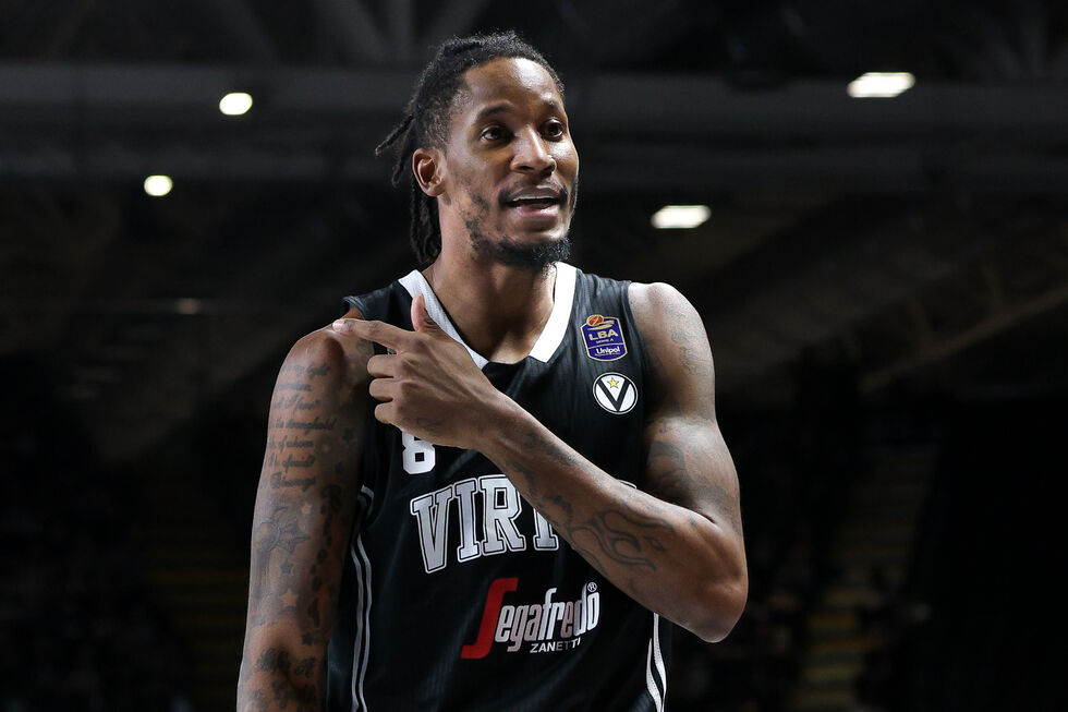 Virtus Segafredo Bologna: lesione parziale alla fascia plantare del piede sinistro per Will Clyburn, sarà out per almeno 10 settimane