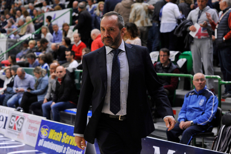 Betaland,  esonerato il coach Gennaro Di Carlo
