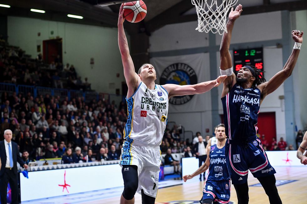 Happy Casa Brindisi – Vanoli Basket Cremona domenica alle 17.30 (live su DAZN), Nathan Adrian è l’ex della partita