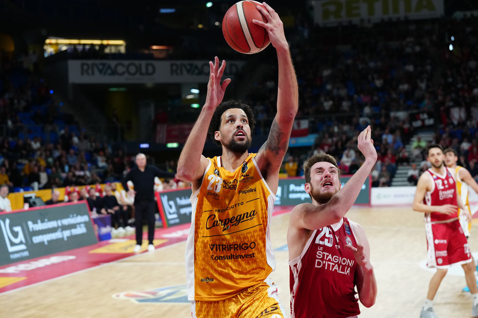 Austin Daye e le speranze playoff della Carpegna Prosciutto Pesaro: “Dobbiamo aggrapparci all’unica possibilità che abbiamo. L’esclusione per turnover? Non è bella ma la capisco”