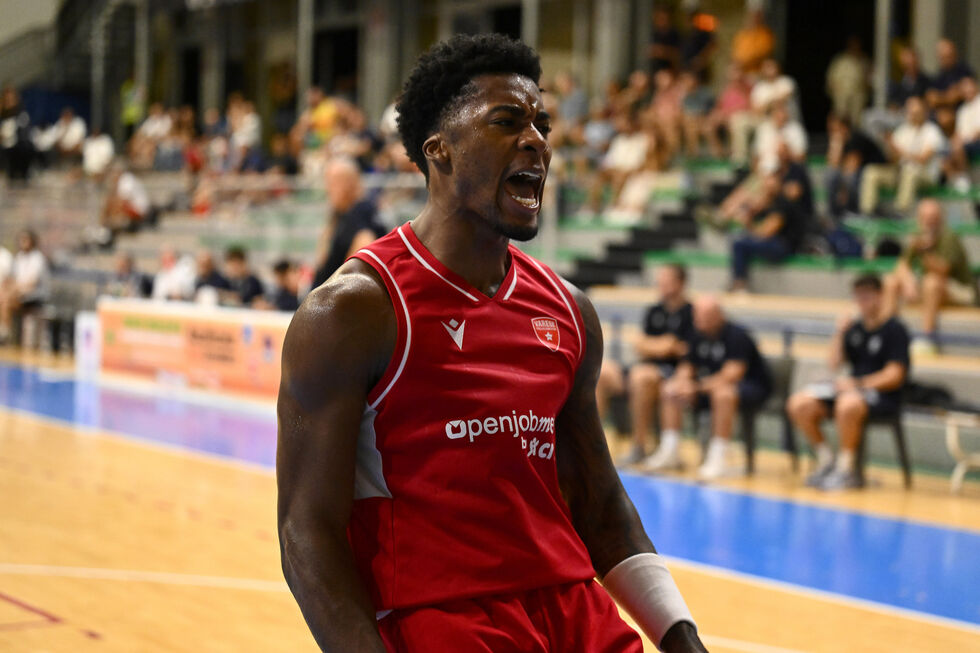 La 177ª sfida Openjobmetis Varese - Virtus Costa Bologna chiude la 1ª giornata alle ore 19.00 (live su LBATV)