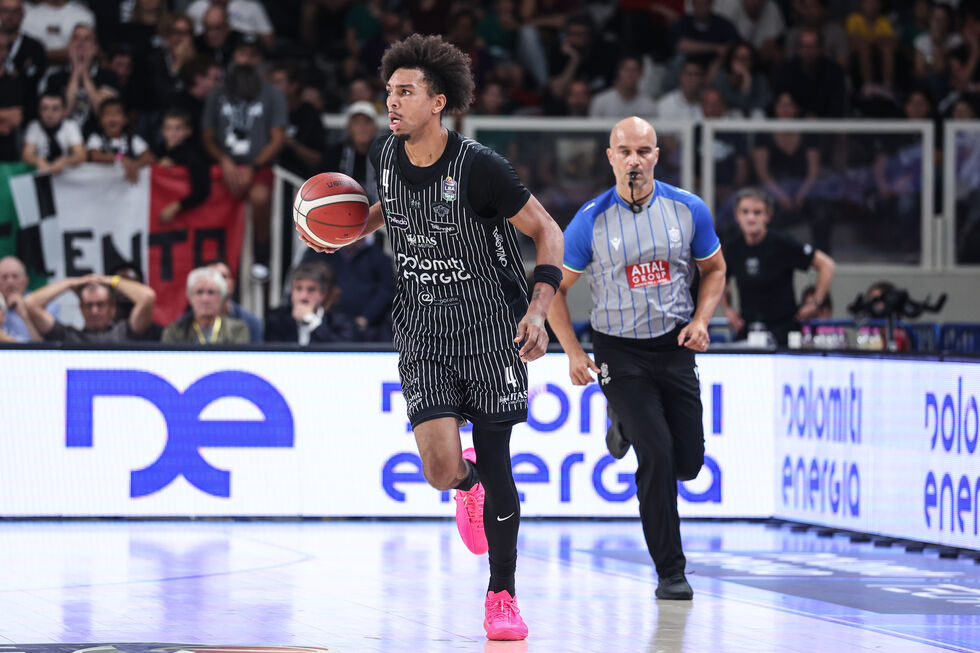 Eurocup: la Dolomiti Energia Trentino si arrende tra le mura amiche per 81-94 contro lo Śląsk Wrocław