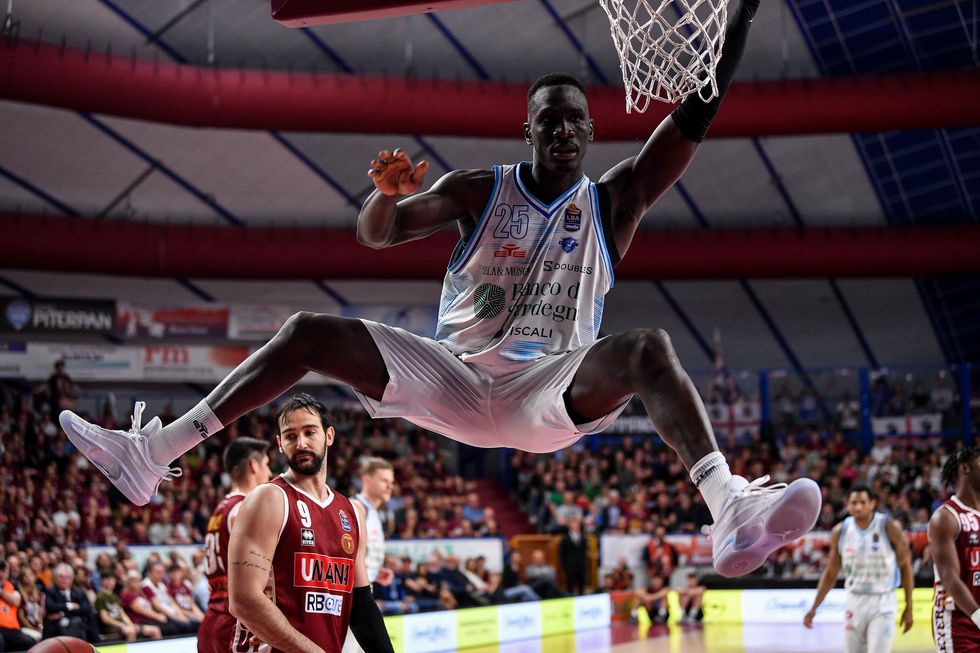 Il Banco di Sardegna Sassari prende il largo nella ripresa e pareggia la serie sull'1-1 contro l'Umana Reyer Venezia con Dowe e Diop protagonisti