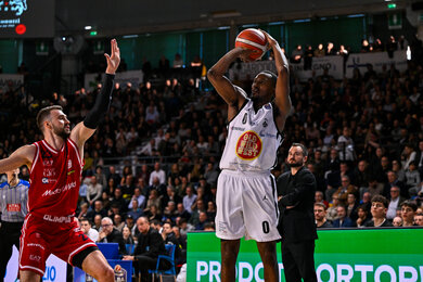 Semaj Christon: 'Chúng tôi sẽ chiến đấu hết mình để vào playoff'