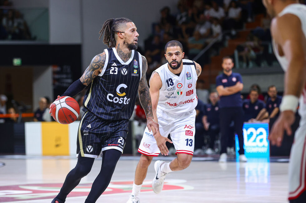 La 229ª sfida Armani Olimpia Milano - Virtus Costa Bologna domenica alle 16.00 (live su LBATV, Cielo, Sky Sport Uno e Sky Sport Basket)