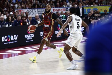 Venezia thua Tortona 83-89, Reyer chính thức vào bán kết