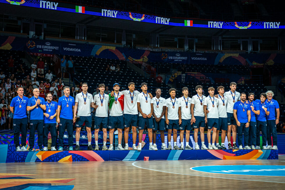 L'Italia Under 18 conquista il bronzo a FIBA EuroBasket, battuta per 86-68 la Lettonia nella finale per il terzo posto