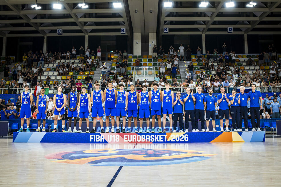 L'Italia vince la medaglia d'argento all'Europeo FIBA U18: la Slovenia conquista la finale a Trento per 88-71